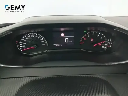 Photo 11 Peugeot 2008  PureTech 100 S&S BVM6