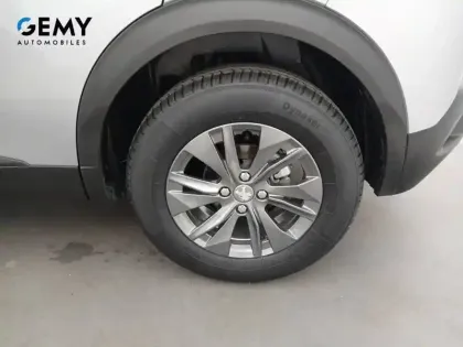 Photo 10 Peugeot 2008  PureTech 100 S&S BVM6