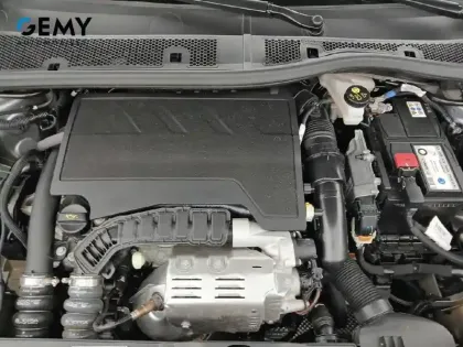 Photo 15 Peugeot 2008  PureTech 100 S&S BVM6