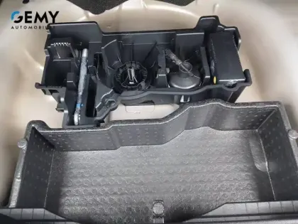 Photo 16 Peugeot 2008  PureTech 100 S&S BVM6