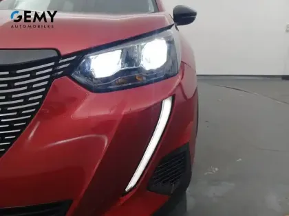 Photo 32 Peugeot 2008  PureTech 130 S&S EAT8