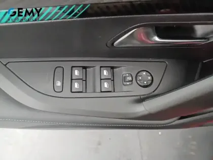 Photo 28 Peugeot 2008  PureTech 130 S&S EAT8