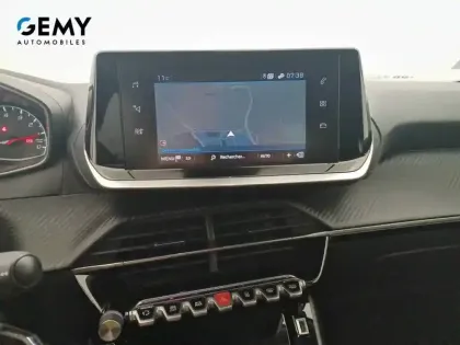 Photo 31 Peugeot 2008  PureTech 130 S&S EAT8