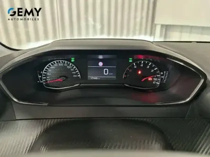 Photo 14 Peugeot 208  PureTech 75 S&S BVM5