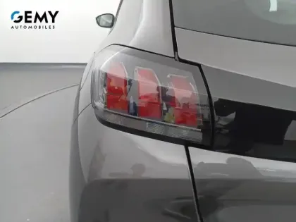 Photo 33 Peugeot 208  BlueHDi 100 S&S BVM6