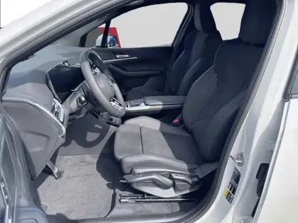 Photo 40 BMW Serie 2 Active Tourer 225e xDrive 245 ch DKG7