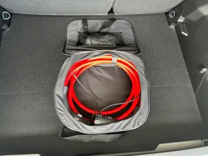 Photo 39 Peugeot 2008  Electrique 50 kWh 136 ch