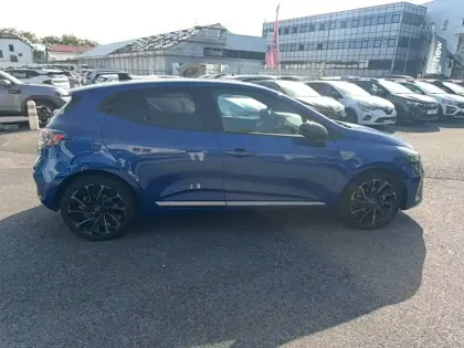 Photo 6 Renault Clio  E-Tech full hybrid 145 ch GSR2