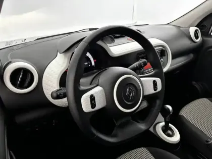 Photo 9 Renault Twingo  III Achat Intégral - 21