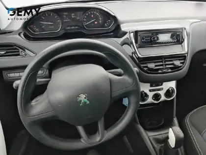 Photo 7 Peugeot 208  PureTech 68ch BVM5