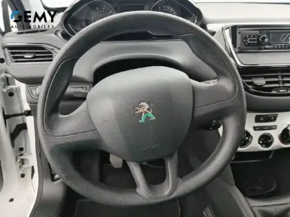 Photo 11 Peugeot 208  PureTech 68ch BVM5