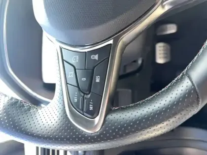 Photo 31 Renault Captur  E-Tech full hybrid 160 ch