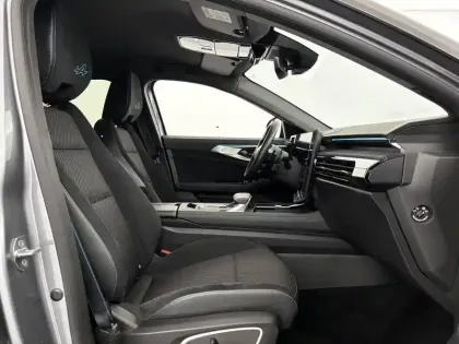 Photo 13 Renault Austral  E-Tech hybrid 200