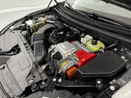 Photo 22 Renault Austral  E-Tech hybrid 200