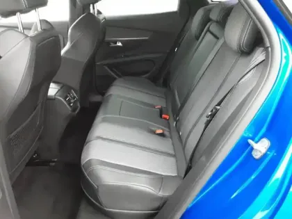 Photo 31 Peugeot 3008  Hybrid 225 e-EAT8