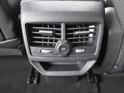 Photo 37 Peugeot 3008  Hybrid 225 e-EAT8