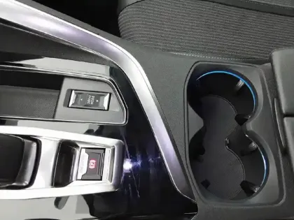 Photo 45 Peugeot 3008  Hybrid 225 e-EAT8