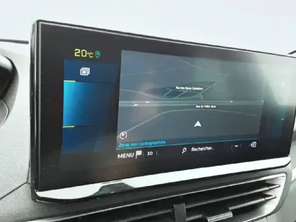 Photo 41 Peugeot 3008  Hybrid 225 e-EAT8