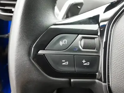 Photo 39 Peugeot 3008  Hybrid 225 e-EAT8