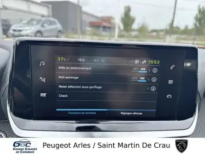 Photo 17 Peugeot 2008  Electrique 136 ch