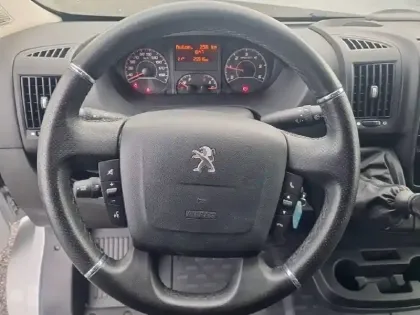 Photo 8 Peugeot Boxer  TOLE 3.3 T L2H2 BLUEHDI 140 S&S BVM6