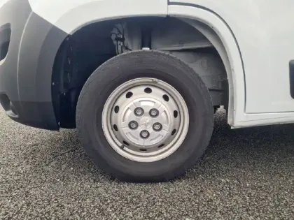 Photo 33 Peugeot Boxer  TOLE 3.3 T L2H2 BLUEHDI 140 S&S BVM6