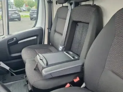 Photo 40 Peugeot Boxer  TOLE 3.3 T L2H2 BLUEHDI 140 S&S BVM6