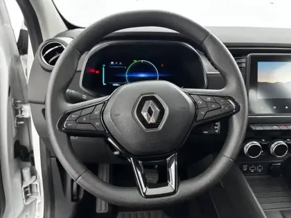 Photo 15 Renault Zoé Zoe R110 - 22B