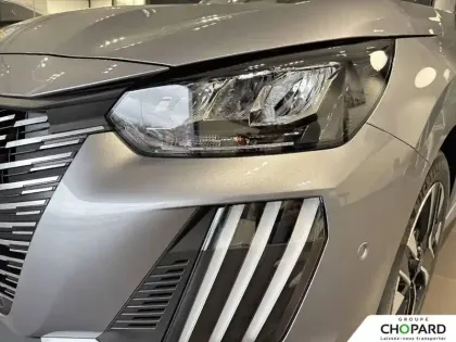 Photo 33 Peugeot 208  Hybrid 110 e-DCS6