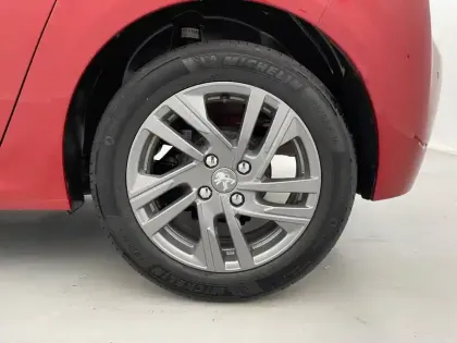 Photo 15 Peugeot 208  PureTech 100 S&S BVM6