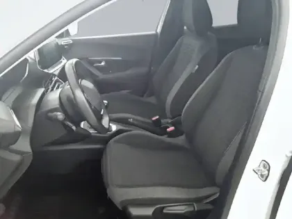 Photo 10 Peugeot 2008  PureTech 100 S&S BVM6