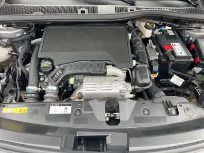 Photo 9 Peugeot 2008  PureTech 130 S&S BVM6