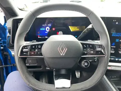 Photo 34 Renault Rafale  E-Tech full hybrid 200