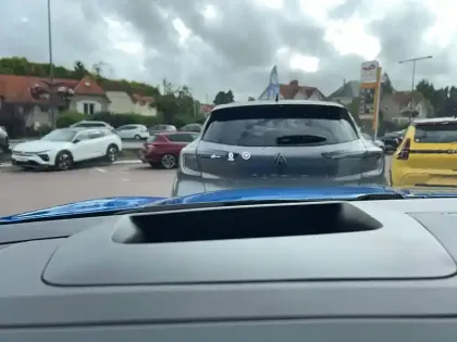 Photo 46 Renault Rafale  E-Tech full hybrid 200