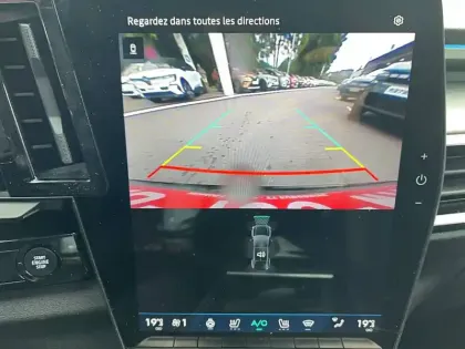 Photo 37 Renault Rafale  E-Tech full hybrid 200