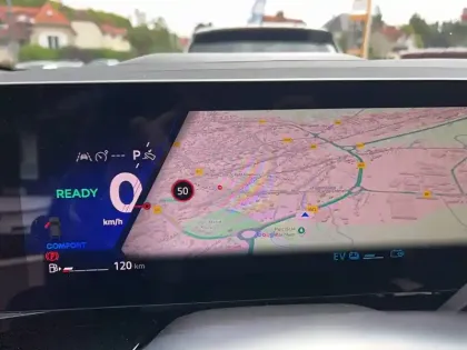 Photo 36 Renault Rafale  E-Tech full hybrid 200