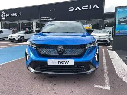 Photo 52 Renault Rafale  E-Tech full hybrid 200