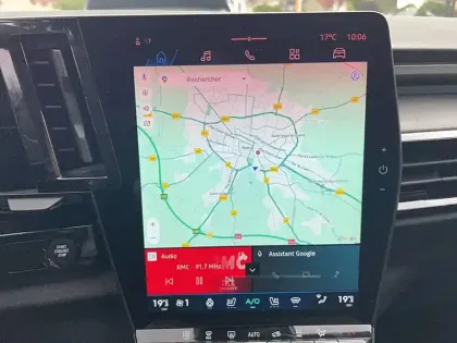 Photo 39 Renault Rafale  E-Tech full hybrid 200