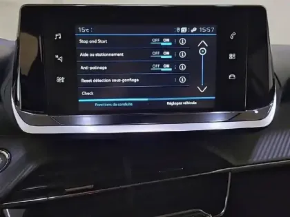 Photo 20 Peugeot 208  PureTech 100 S&S EAT8