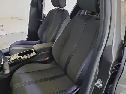 Photo 10 Peugeot 208  PureTech 100 S&S EAT8