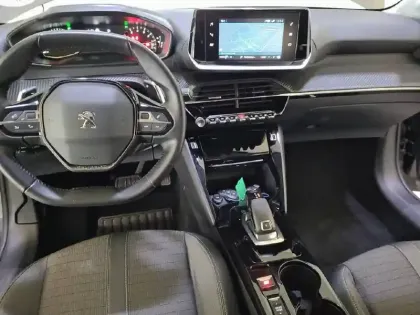 Photo 7 Peugeot 208  PureTech 100 S&S EAT8