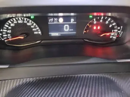 Photo 9 Peugeot 208  PureTech 100 S&S EAT8