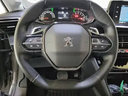 Photo 8 Peugeot 208  PureTech 100 S&S EAT8