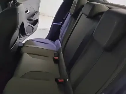 Photo 11 Peugeot 208  PureTech 100 S&S EAT8