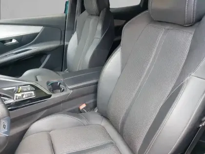 Photo 27 Peugeot 3008  Hybrid 225 e-EAT8