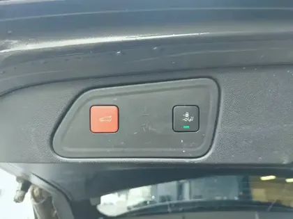 Photo 38 Peugeot 3008  Hybrid 225 e-EAT8