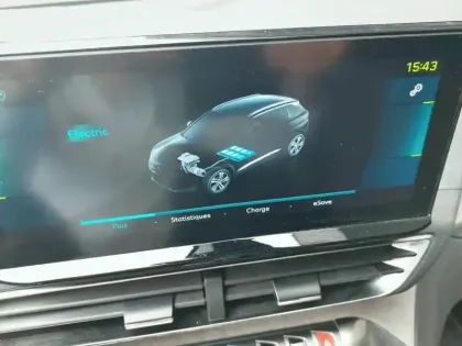 Photo 37 Peugeot 3008  Hybrid 225 e-EAT8