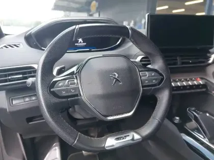 Photo 28 Peugeot 3008  Hybrid 225 e-EAT8