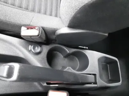 Photo 47 Peugeot 208  BlueHDi 100 S&S BVM6