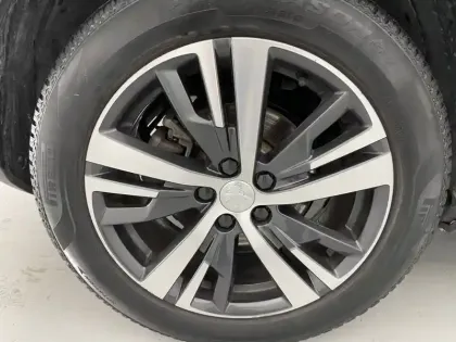 Photo 16 Peugeot 3008  Hybrid 225 e-EAT8